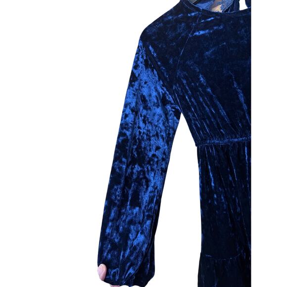 Society & Stitch  Girls Velvet Dress Size 8 in Blue - Picture 4 of 6